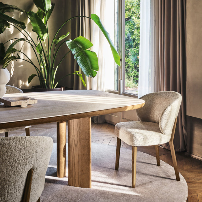 Sillas de comedor italianas: cómo elegir diseño, tapizado y estructura