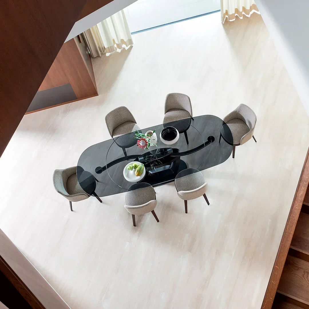 Elemento moderno de diseño de interiores: mesas extensibles de lujo