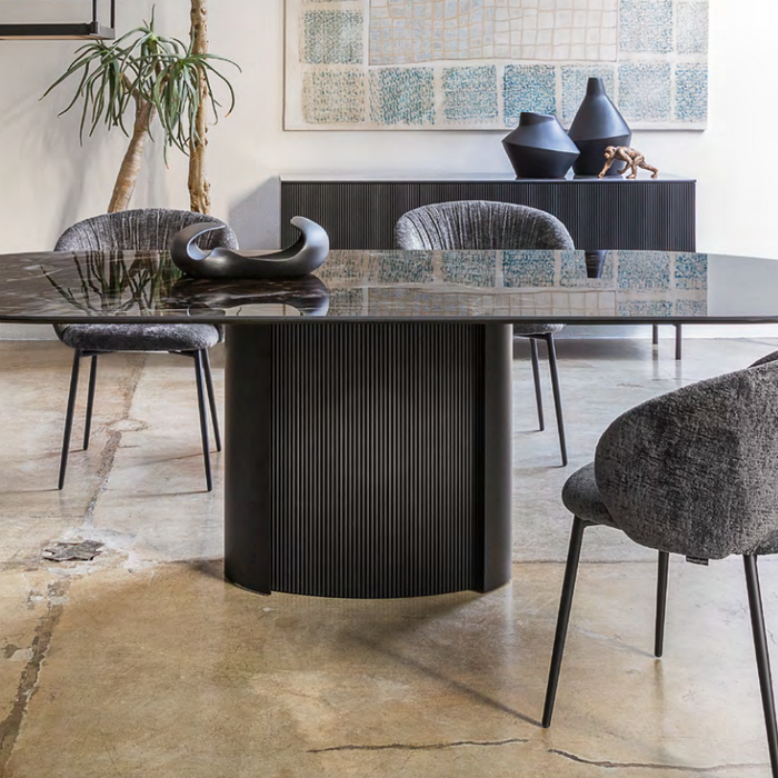 Nueva Colección de Mesas Yoroi: Interiorismo Moderno en su Máxima Expresión