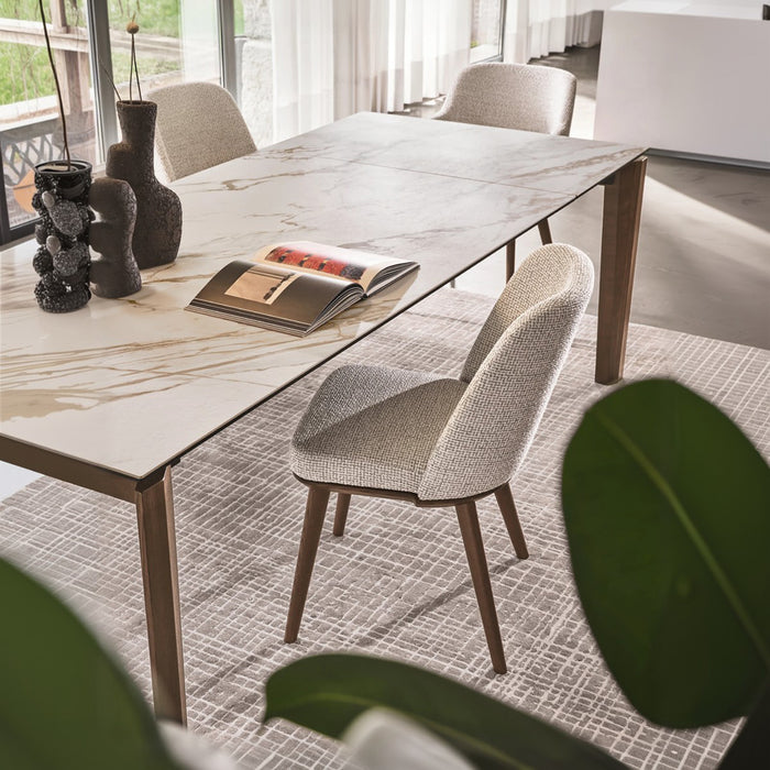 silla foyer base de madera