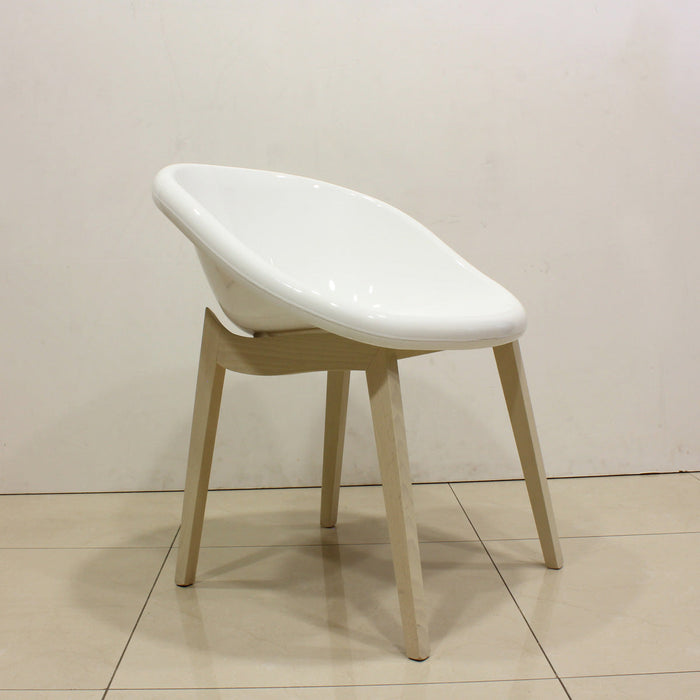 set de 7 sillas bloom madera y policarbonato blanco